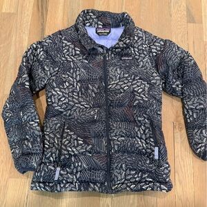Patagonia Navy and White Patterned Jacket Girls 10